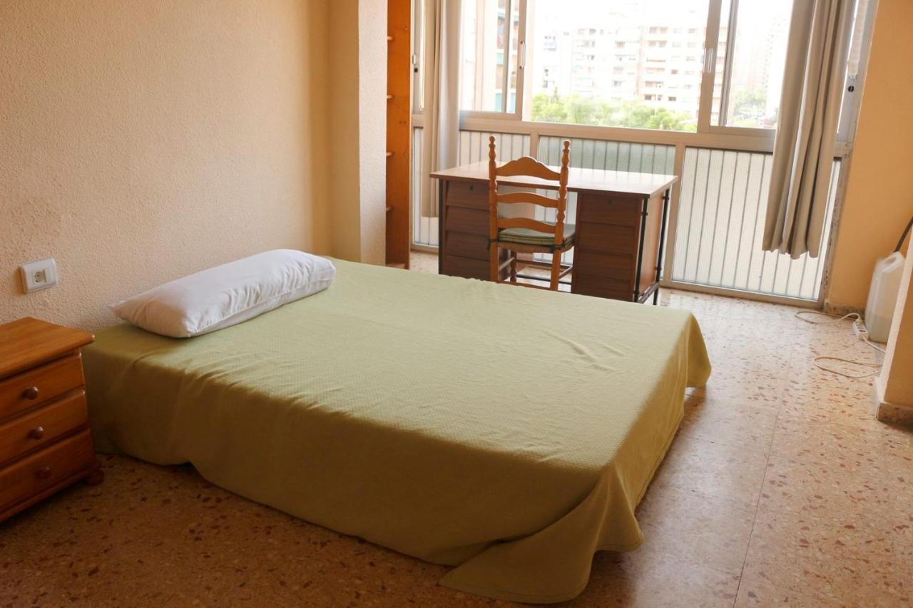 Bigger Flat For Holiday Near Beach Ideal For Familie With Climatisacion Valencia Buitenkant foto