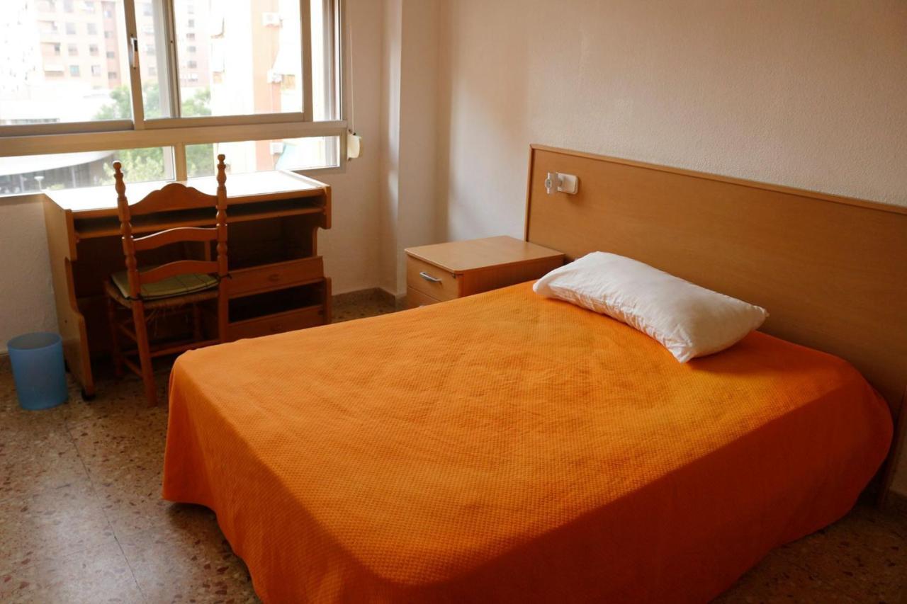 Bigger Flat For Holiday Near Beach Ideal For Familie With Climatisacion Valencia Buitenkant foto